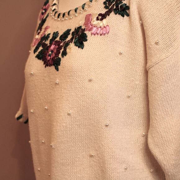 Cotton Knit Short Sleeve Scoop Neck Top Ribbon & Pearl Floral Embroidered sz M - Picture 7 of 11